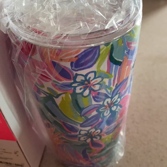 Lilly Pulitzer Travel Tumbler 20 oz - Picture 3 of 7
